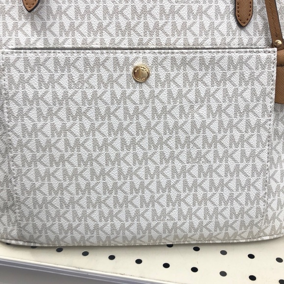 Purse - Picture 4 of 6